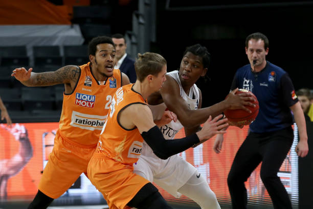 现了射术精 现了射术精