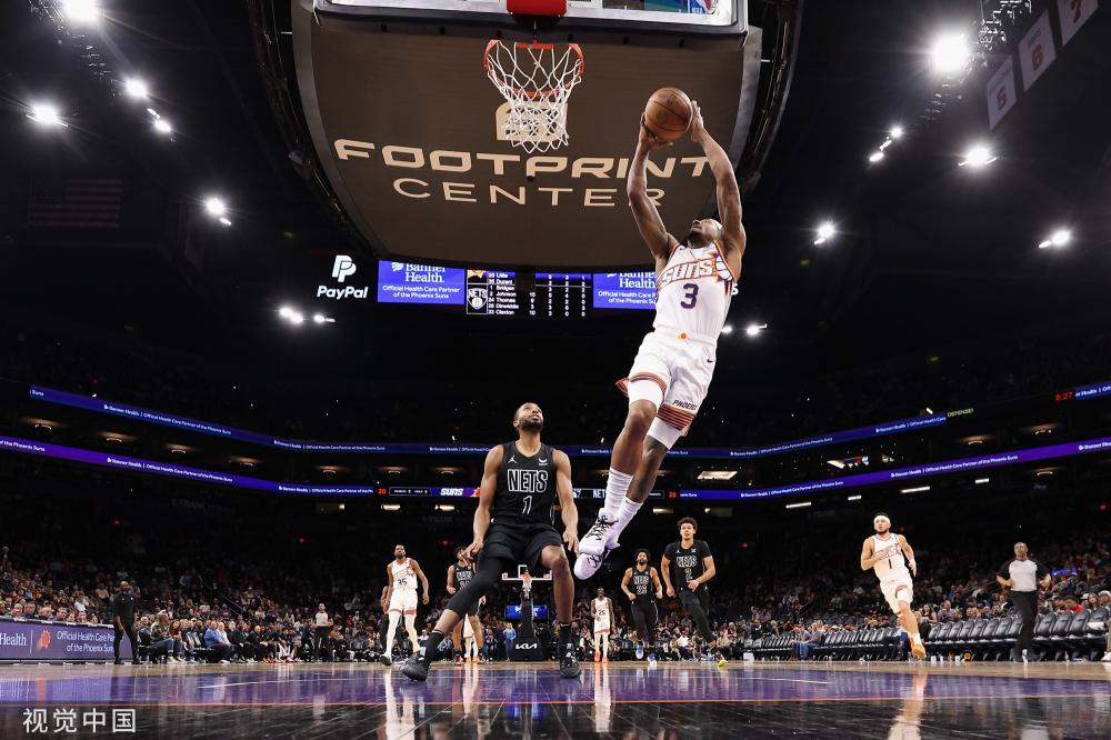 员在攻防两 员在攻防两